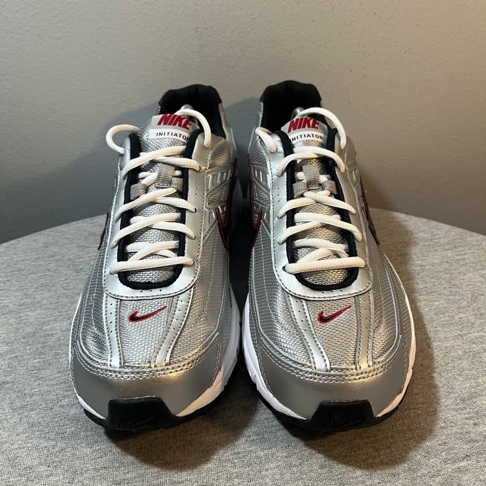 Nike Initiator Metallic Sliver Black-White Men's Shoe Size 11 394055-001​​​ - Picture 3 of 11